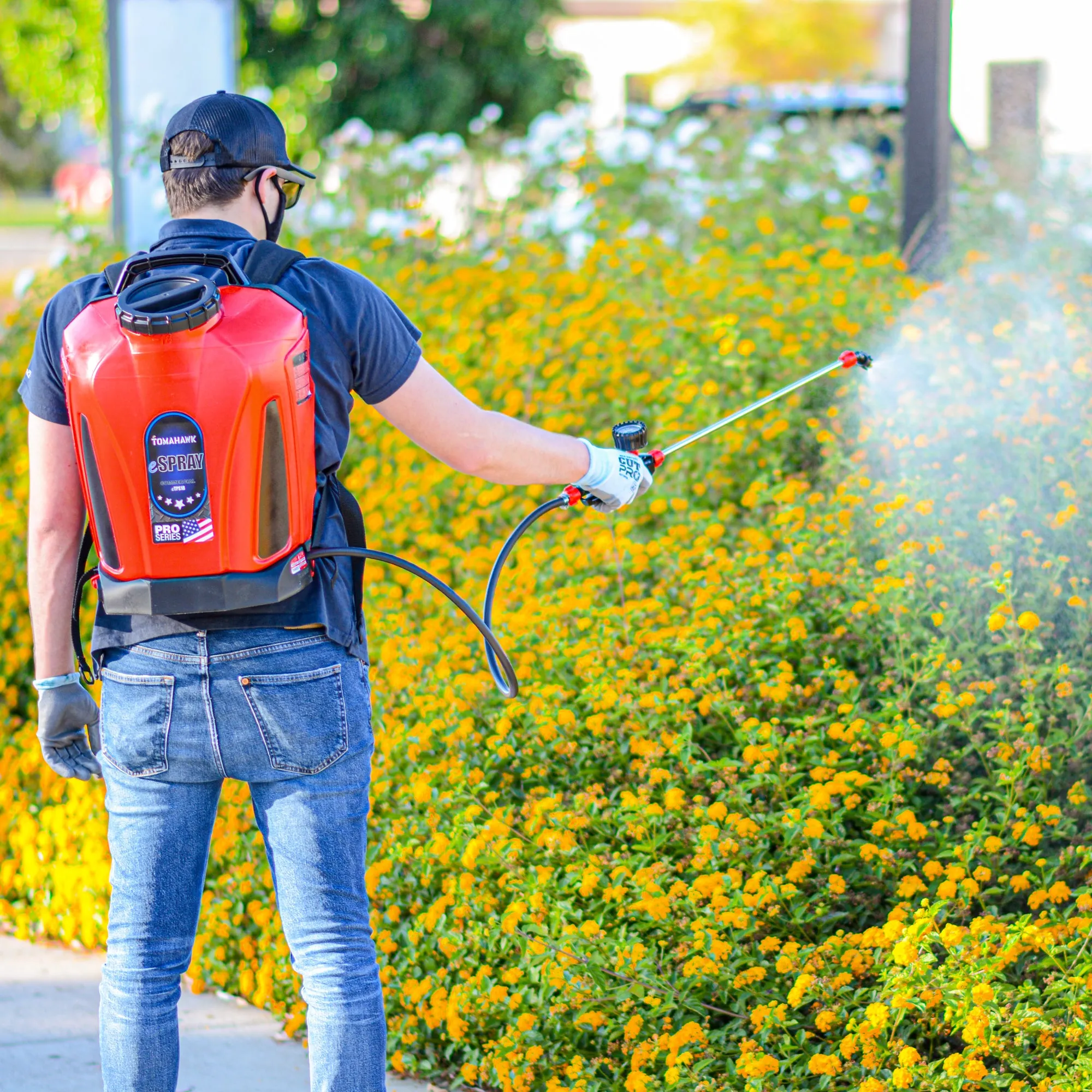 4 Gallon Battery Backpack Sprayer Lithium Powered Electric Operated for Weeds Disinfectant Yard Garden