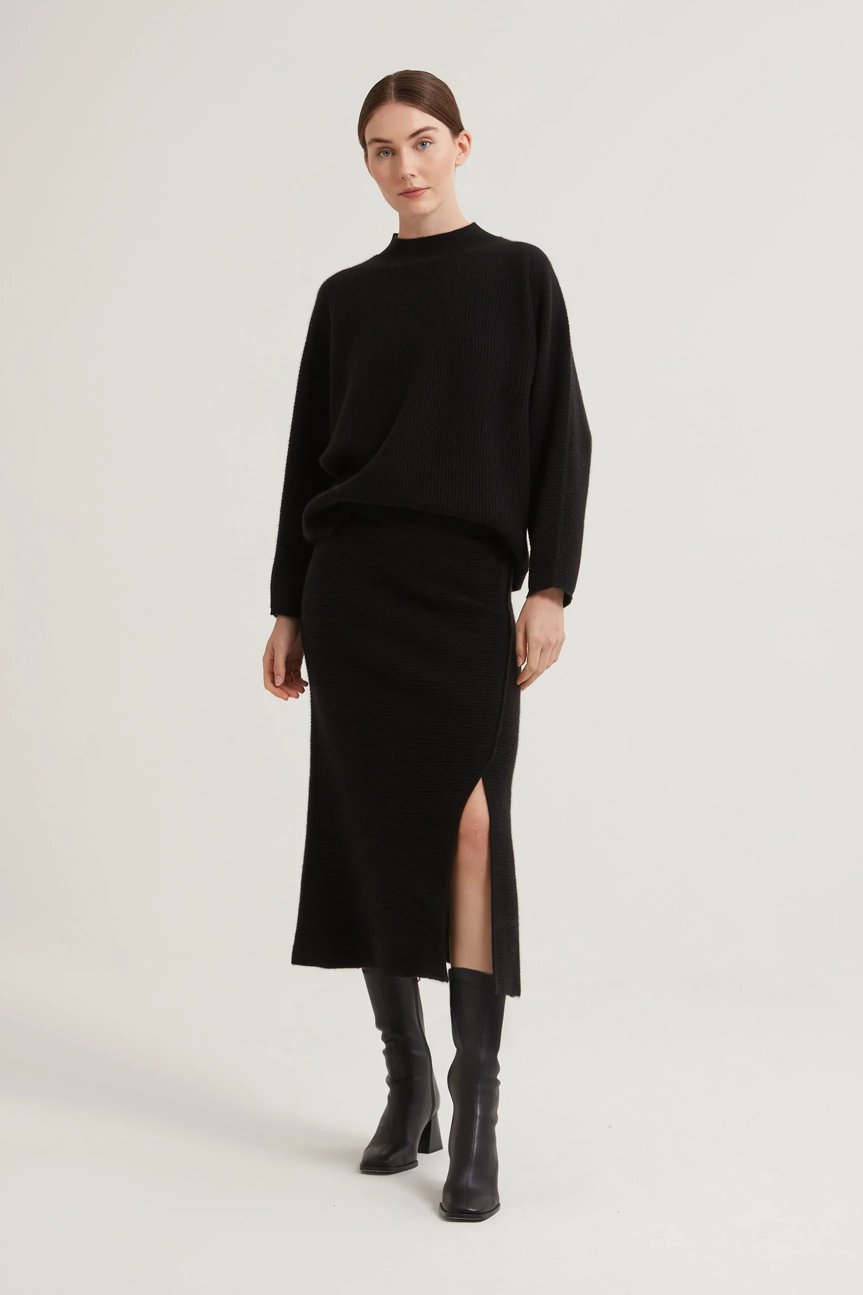 Anette Ribbed Cashmere Skirt