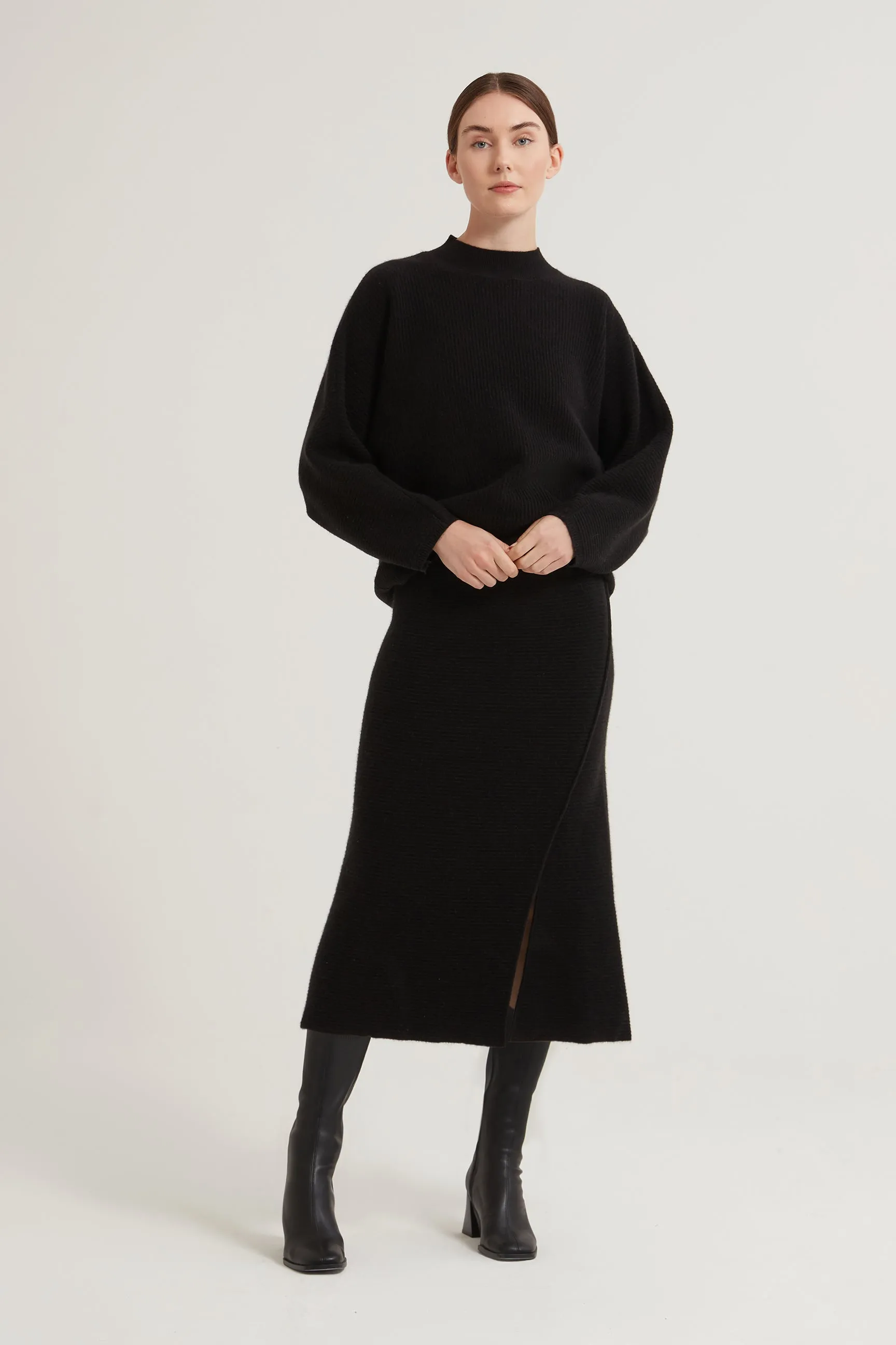 Anette Ribbed Cashmere Skirt