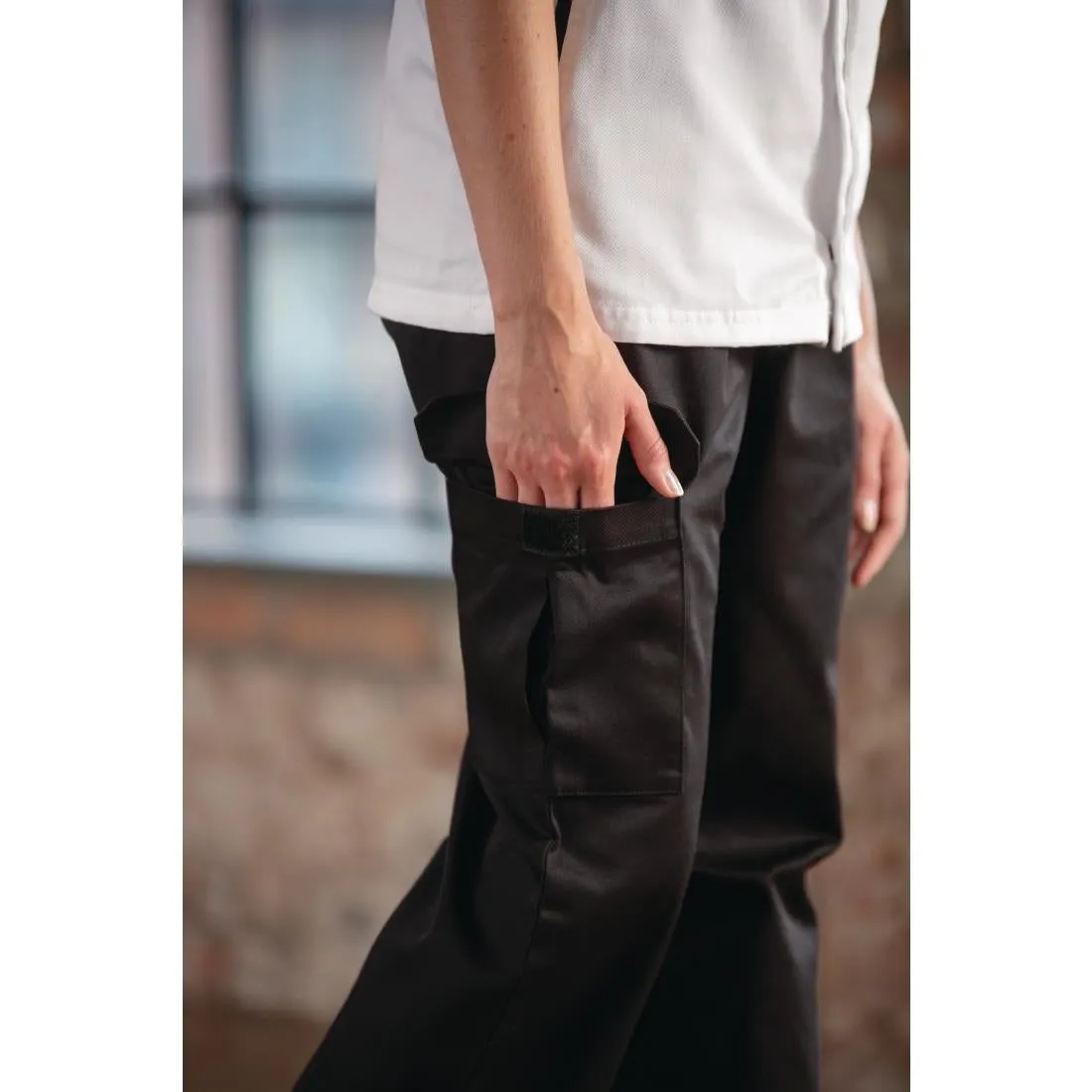 BB700-L Whites Cargo Pants L