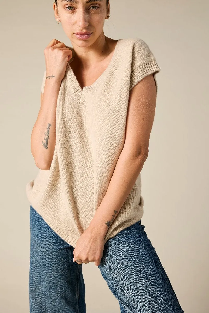 Cashmere Greta Vest in Pale Marle Beige