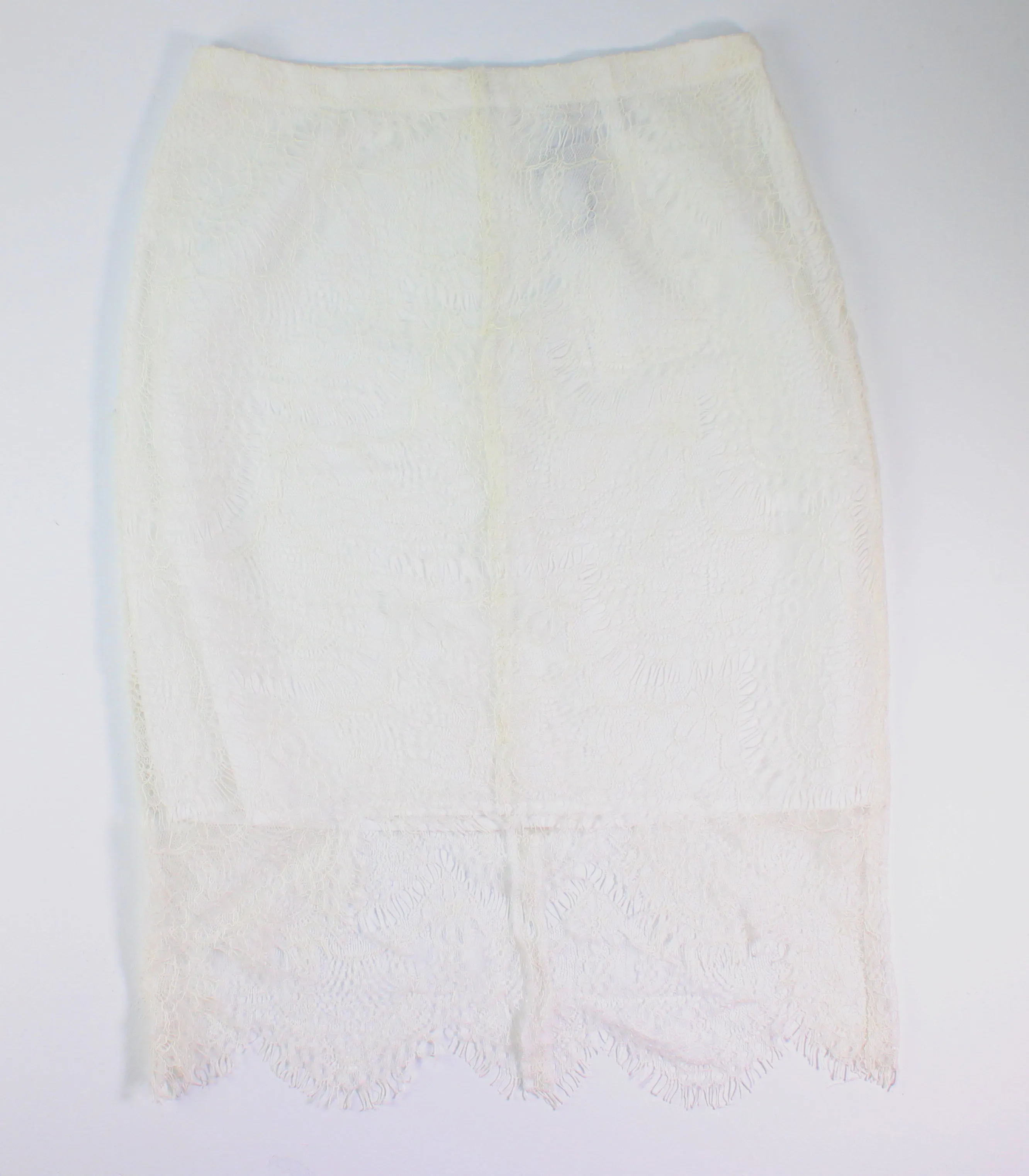 CUPCAKES & CASHMERE LACE IVORY SKIRT LADIES SIZE SMALL PRE-LOVED