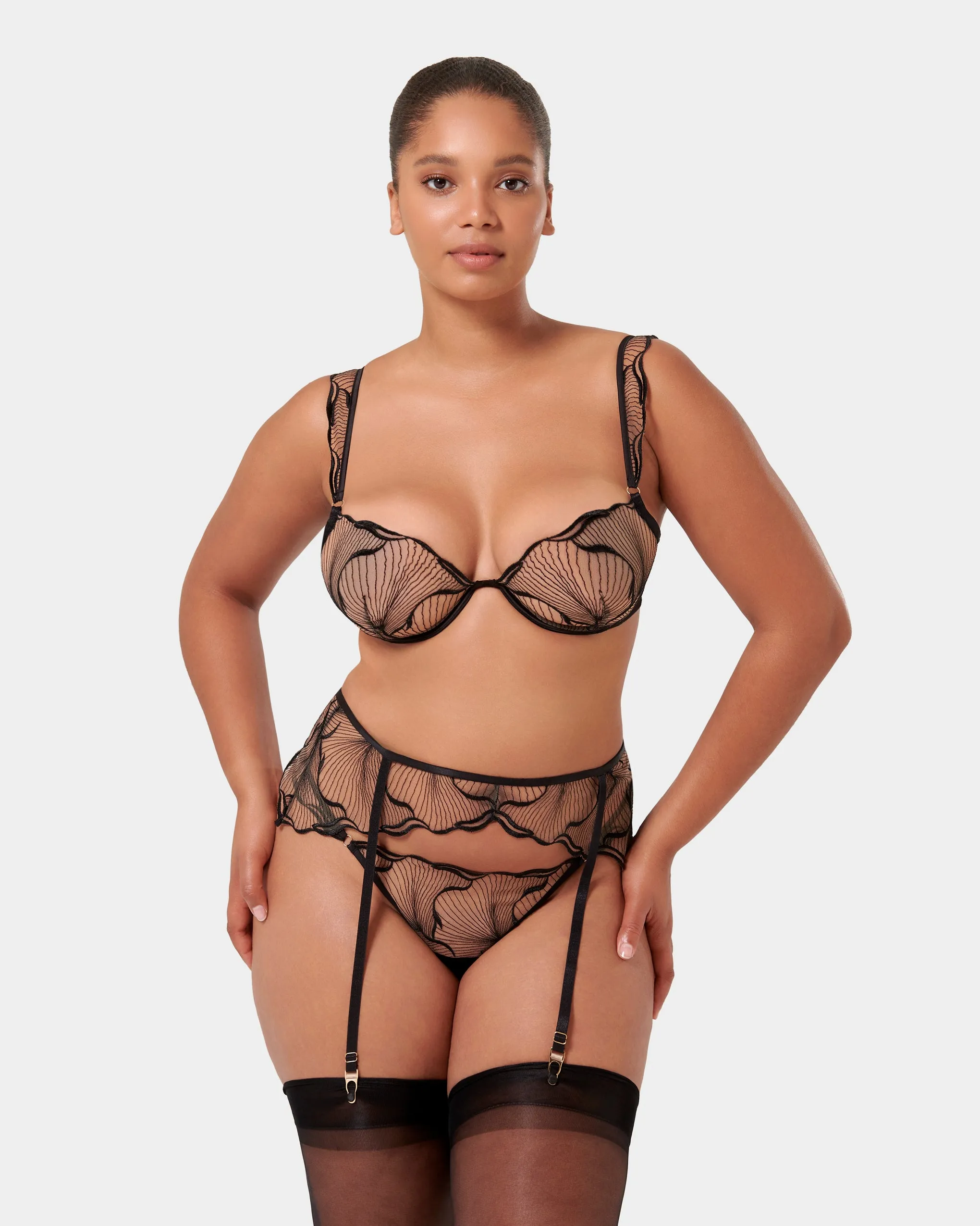 Marabel Suspender Black/Sheer