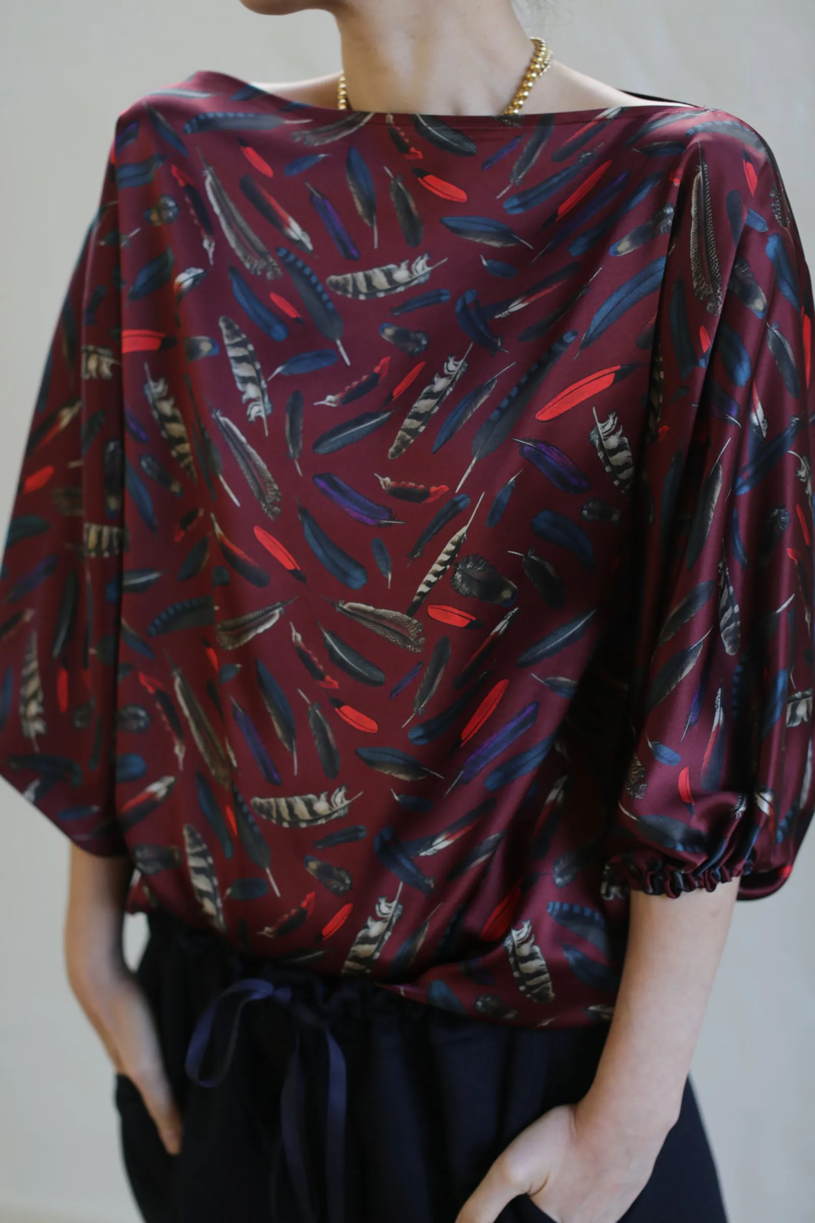 Silk Charmeuse Poppy Top | Feather Print Burgundy