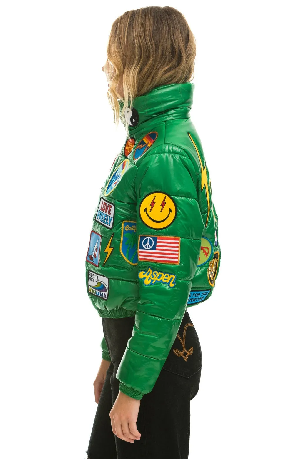 VINTAGE PATCH APRES PUFFER JACKET - AMAZON GLOSSY