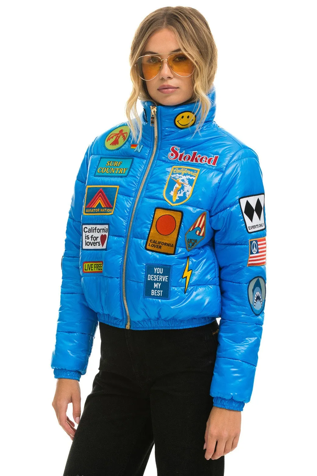 VINTAGE PATCH APRES PUFFER JACKET - BLUE CINA GLOSSY